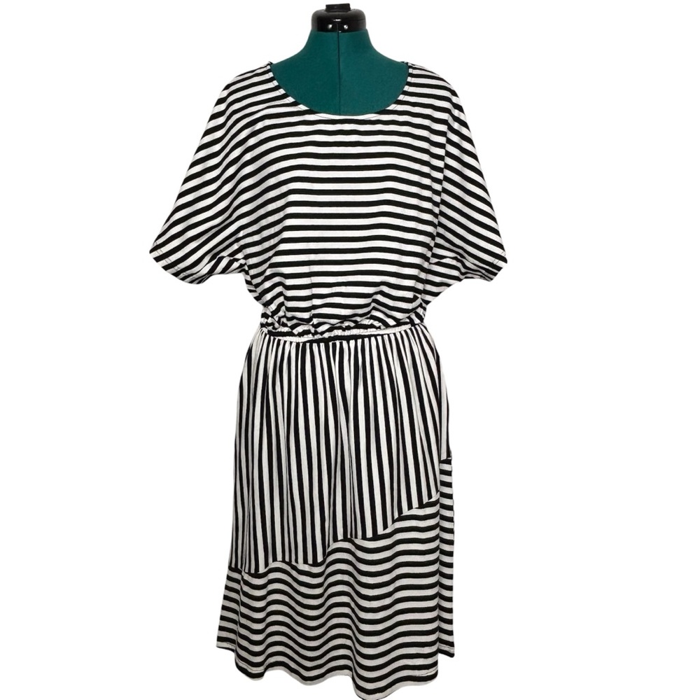 Melloday Black and White Striped Dress